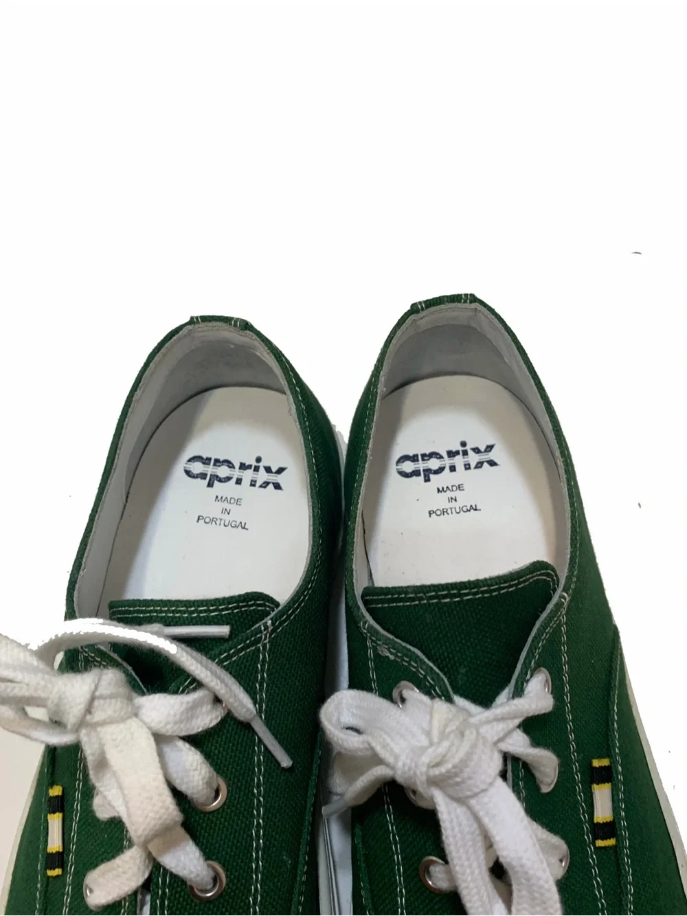 9 / aprix Men's green Canvas Low-Top Sneakers